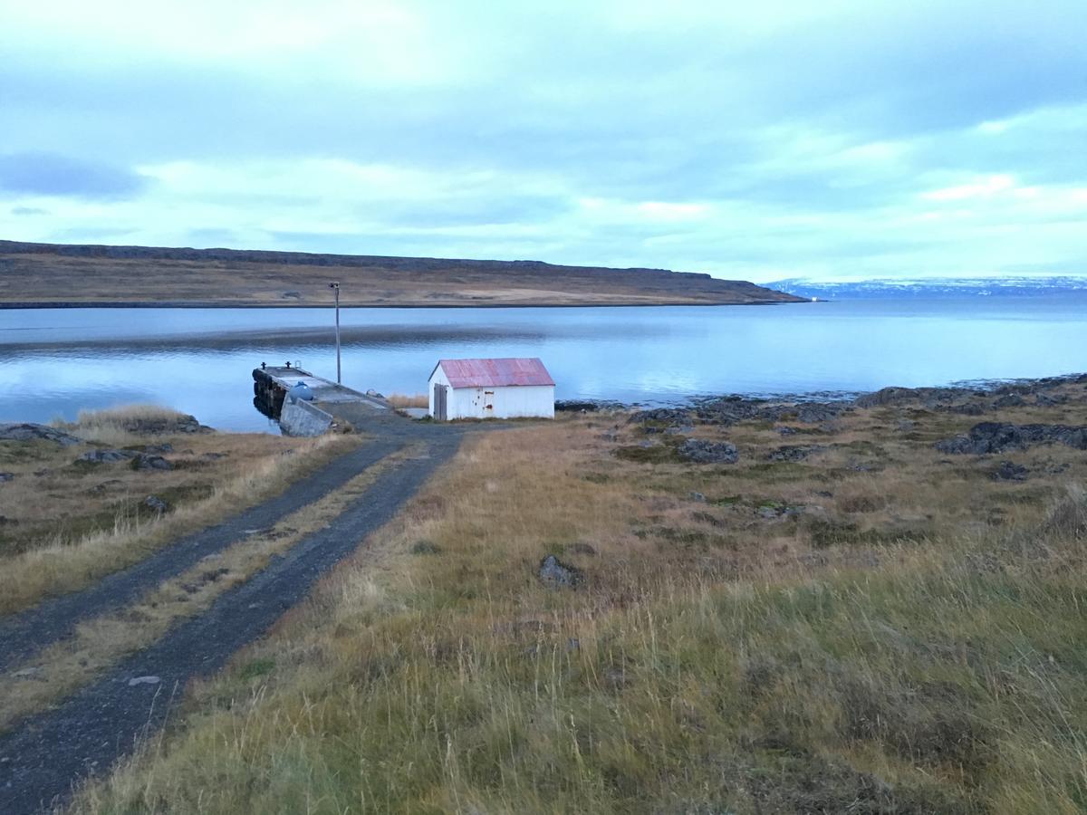 Reykjanes Hostel Buitenkant foto