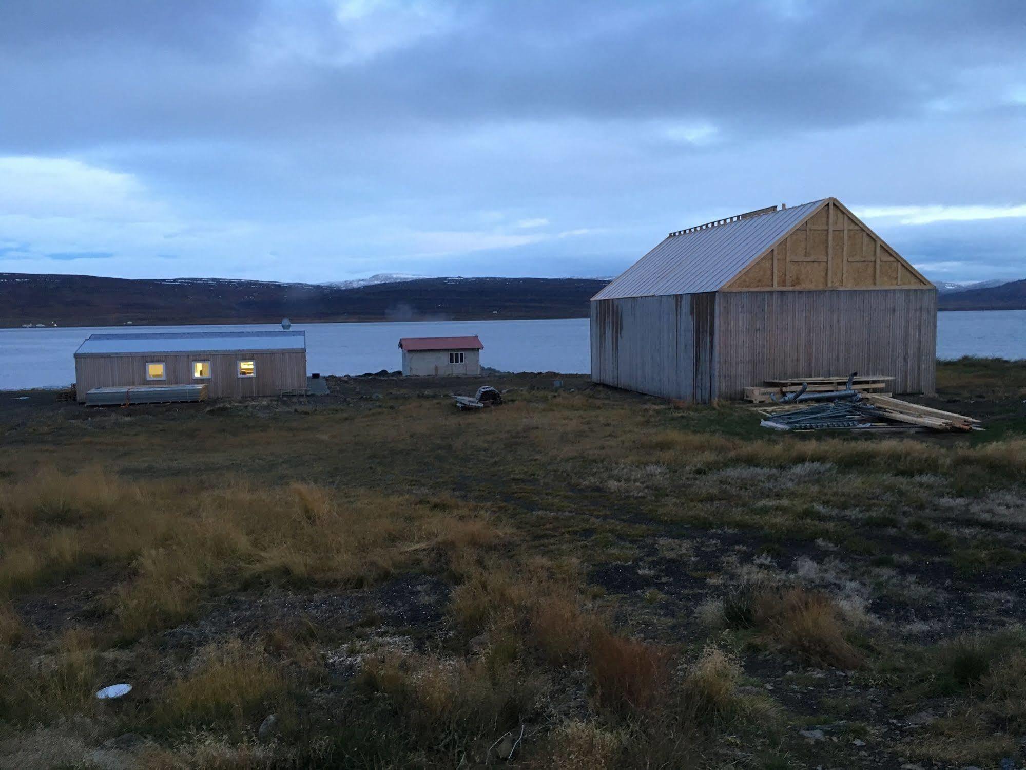 Reykjanes Hostel Buitenkant foto