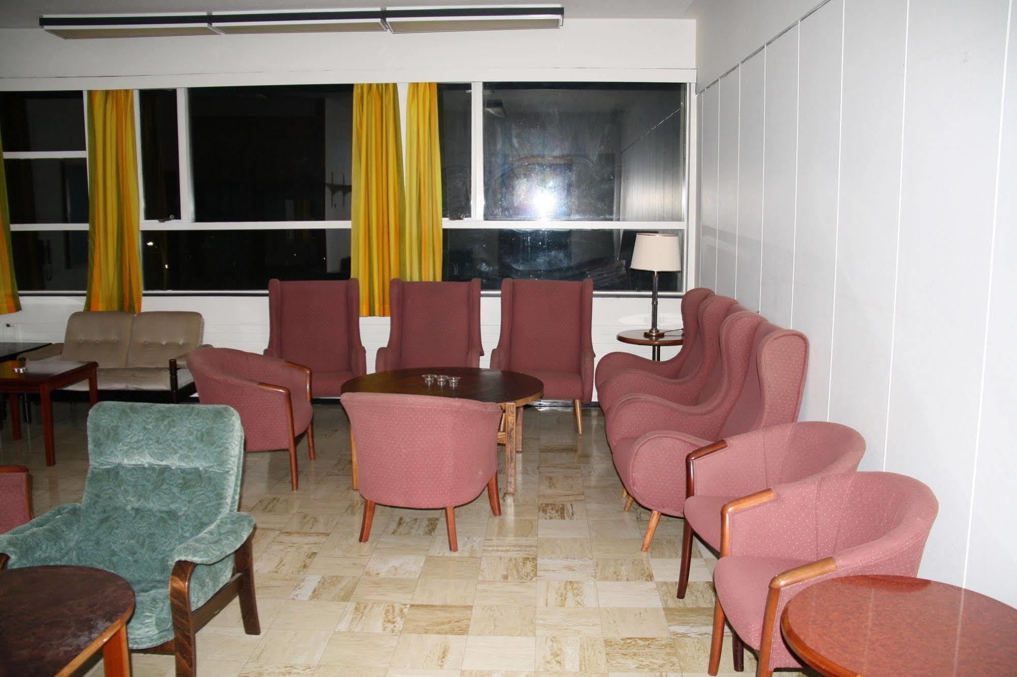 Reykjanes Hostel Buitenkant foto