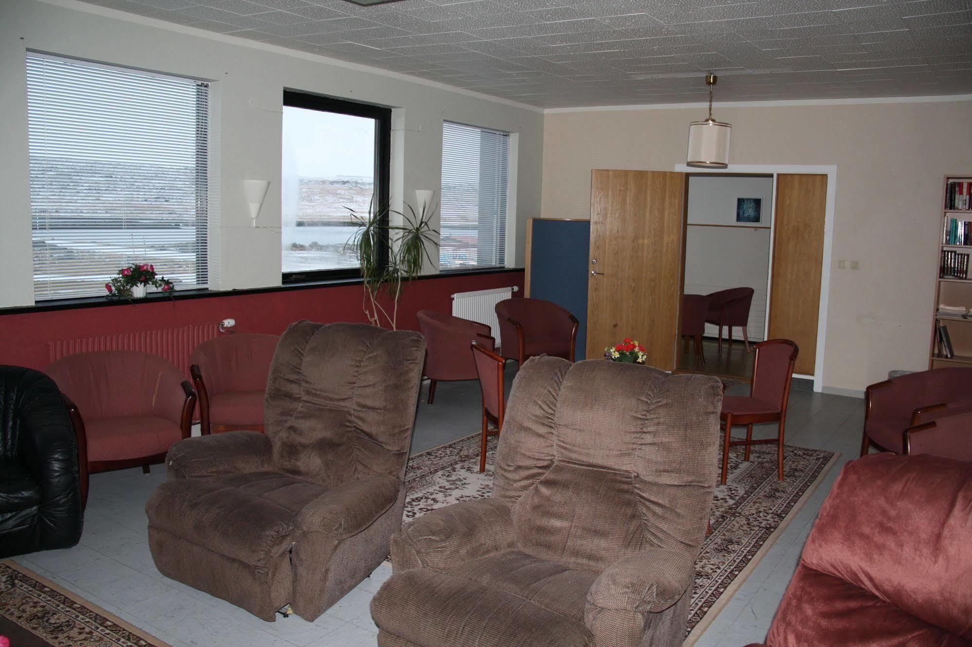 Reykjanes Hostel Buitenkant foto