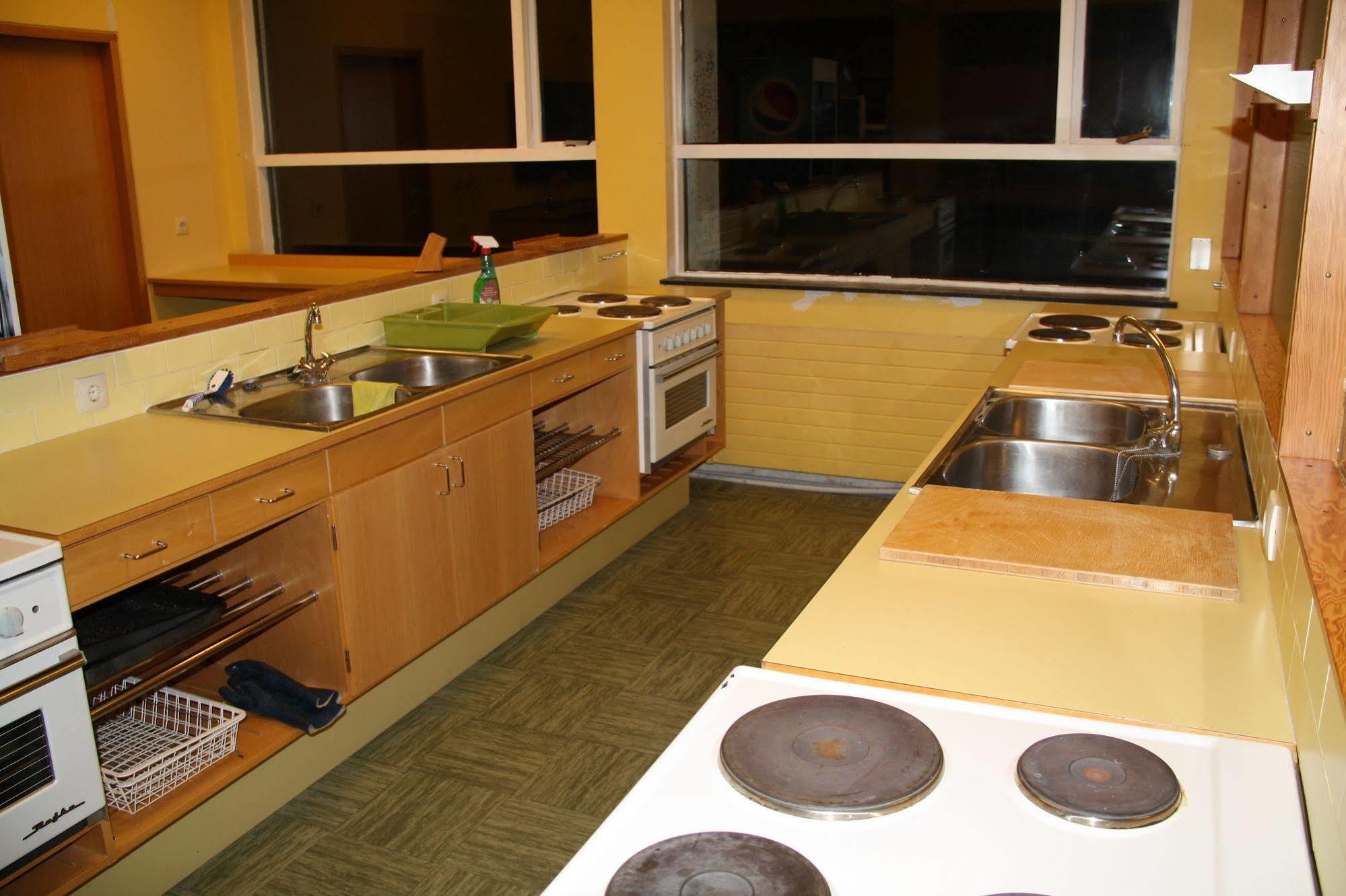 Reykjanes Hostel Buitenkant foto