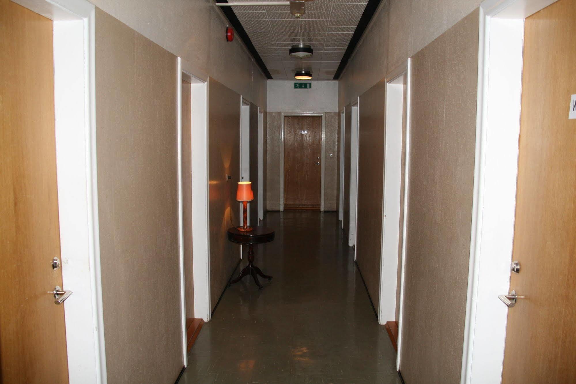 Reykjanes Hostel Buitenkant foto